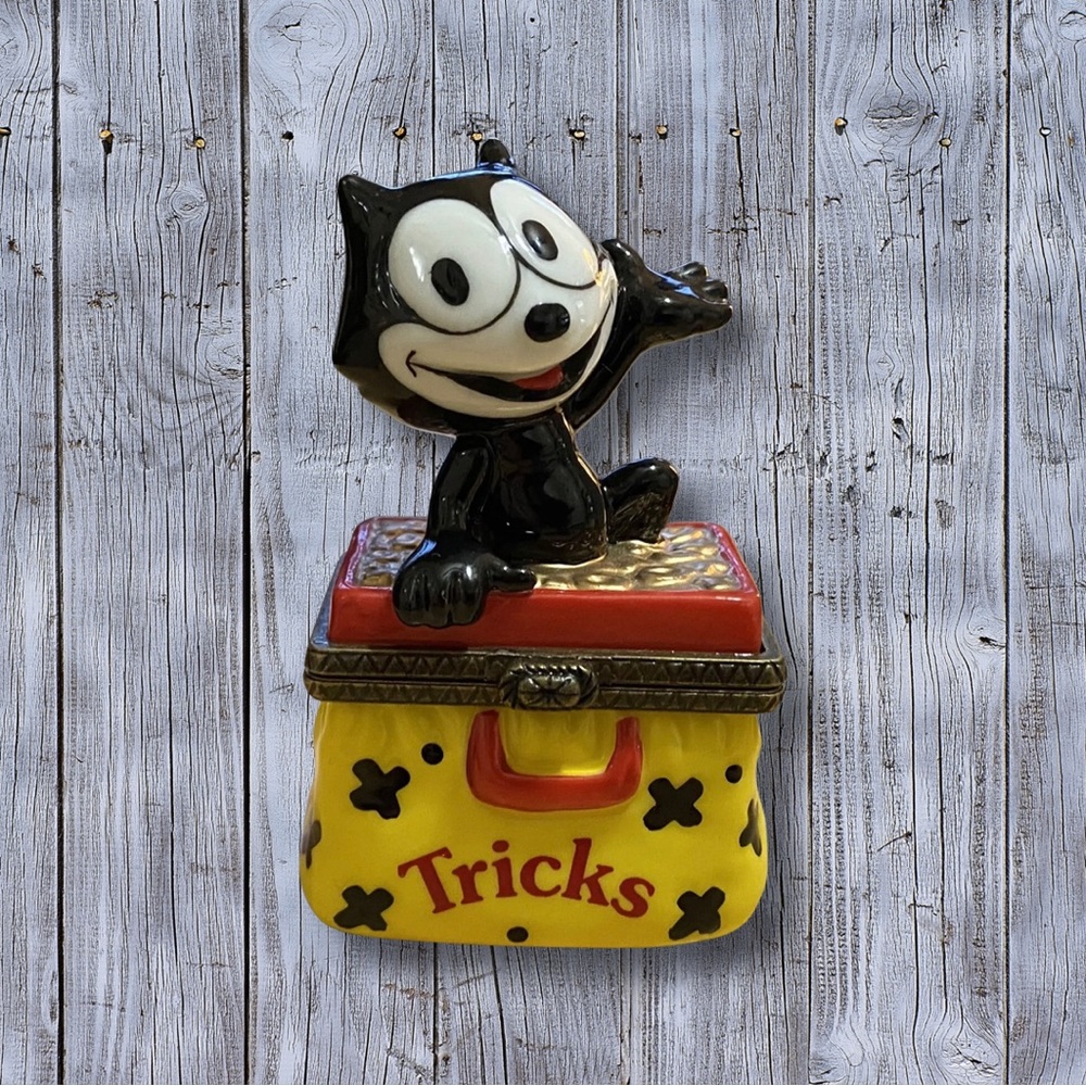 Felix the cat porcelain hinge box